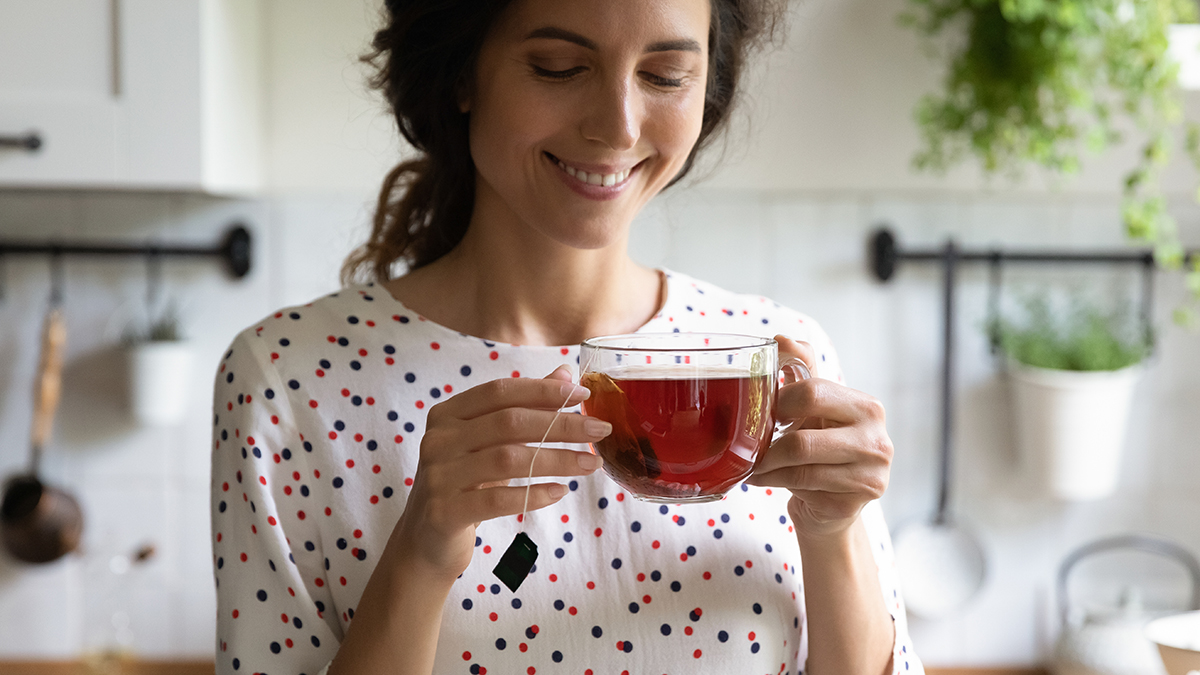 10 Healthy Herbal Teas for Middle-Aged Adults