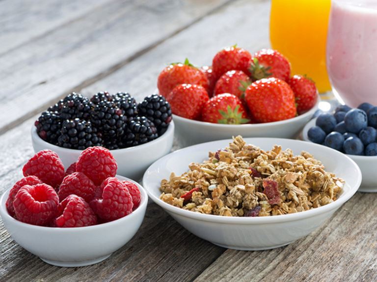 fruit and yogurt - 5 Tips to Kick Bad Eating Habits to the Curb