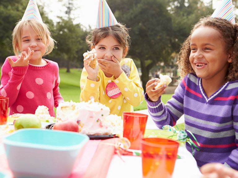 Girls at a birthday party - Easy Ways to Make Your Child's Birthday an Allergy-Safe Bash
