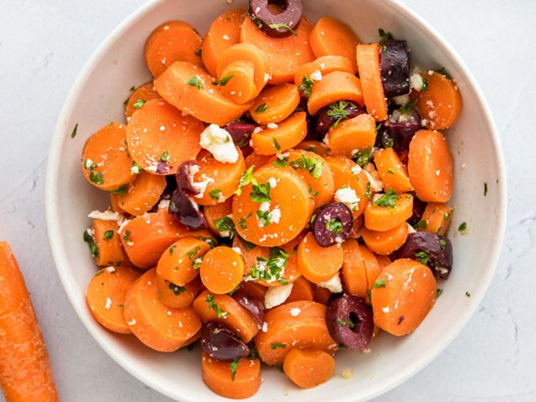 Carrot Salad with Olives