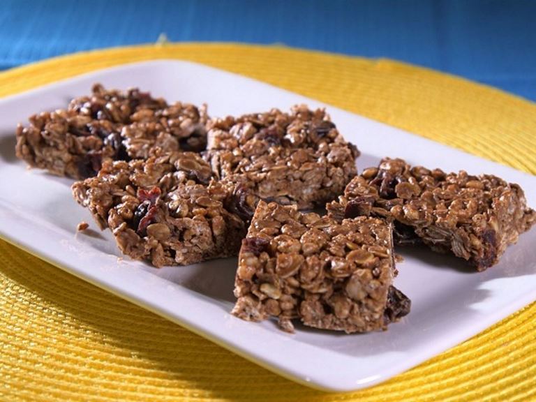 Image of No-Bake Chocolate Cherry Oat Bars