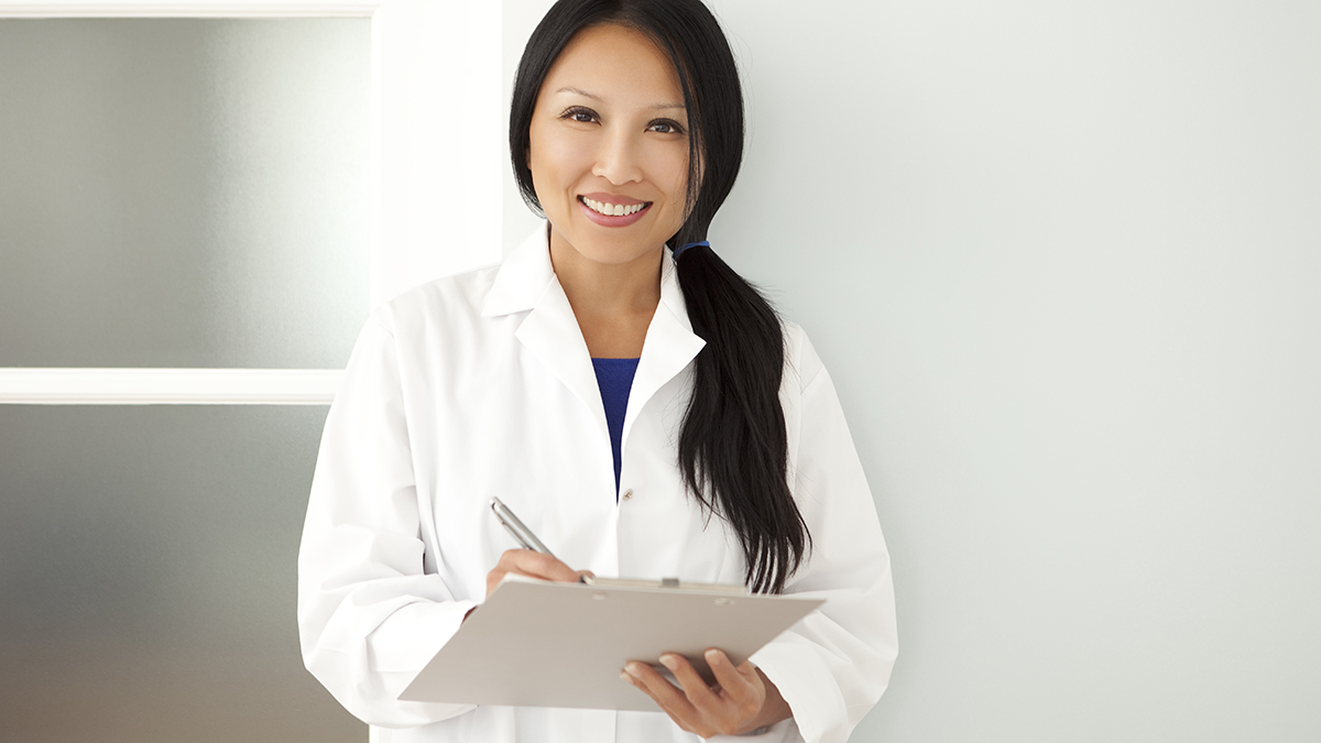 Trustworthy clinical dietitian providing evidence-based information